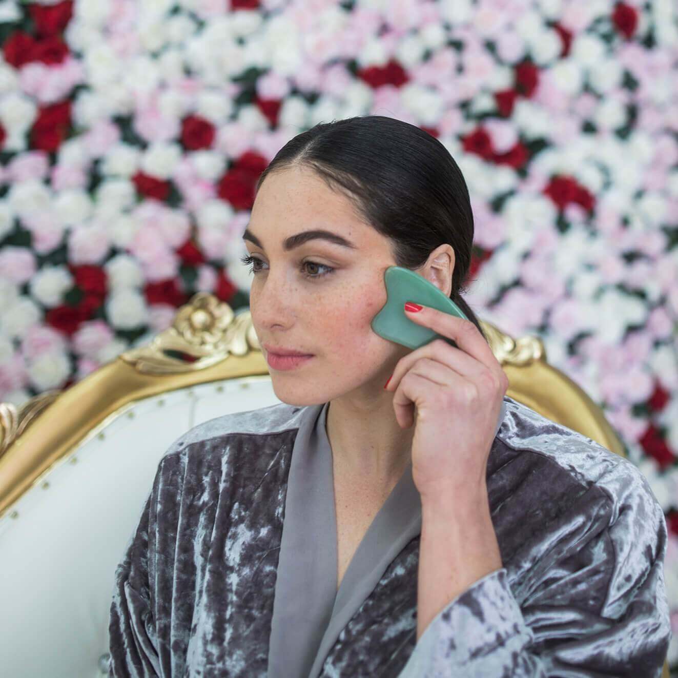 Jade Gua Sha Facial Tool - Image 3