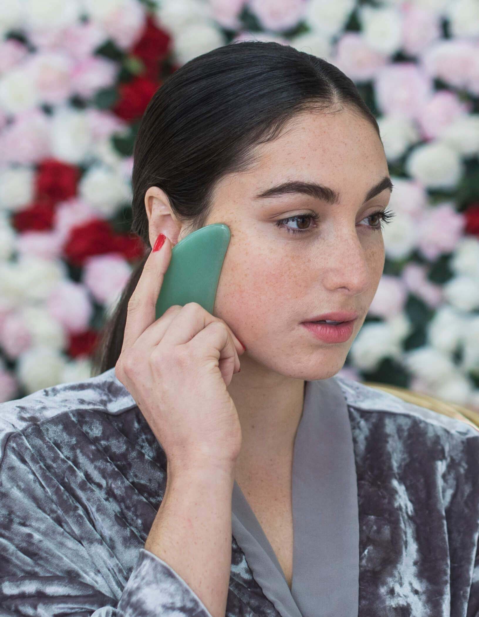Jade Gua Sha Facial Tool - Image 4